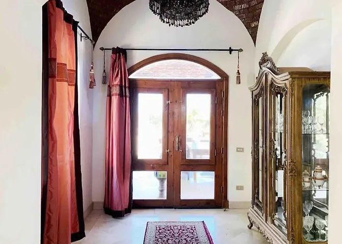 Private With Heated Pool And Lagoon