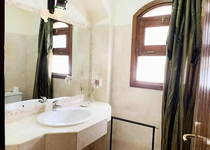 Private With Heated Pool And Lagoon *